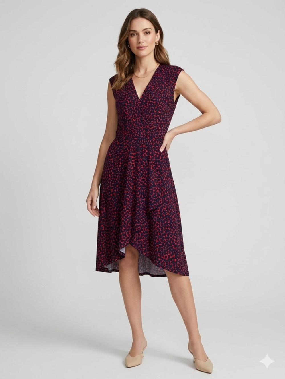 BCBGMaxazria Wrap Dress Women’s Size XS Red Blue V-neck Pleated Knee Length